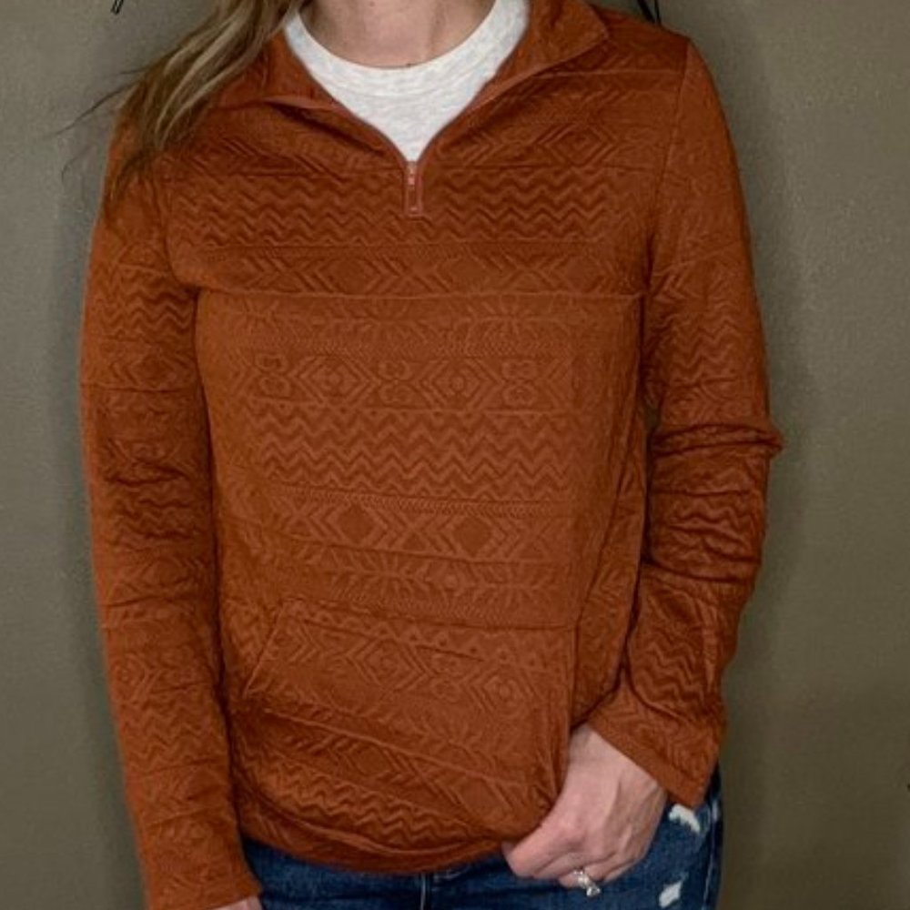 Textured 1/4 zip sweatshirt